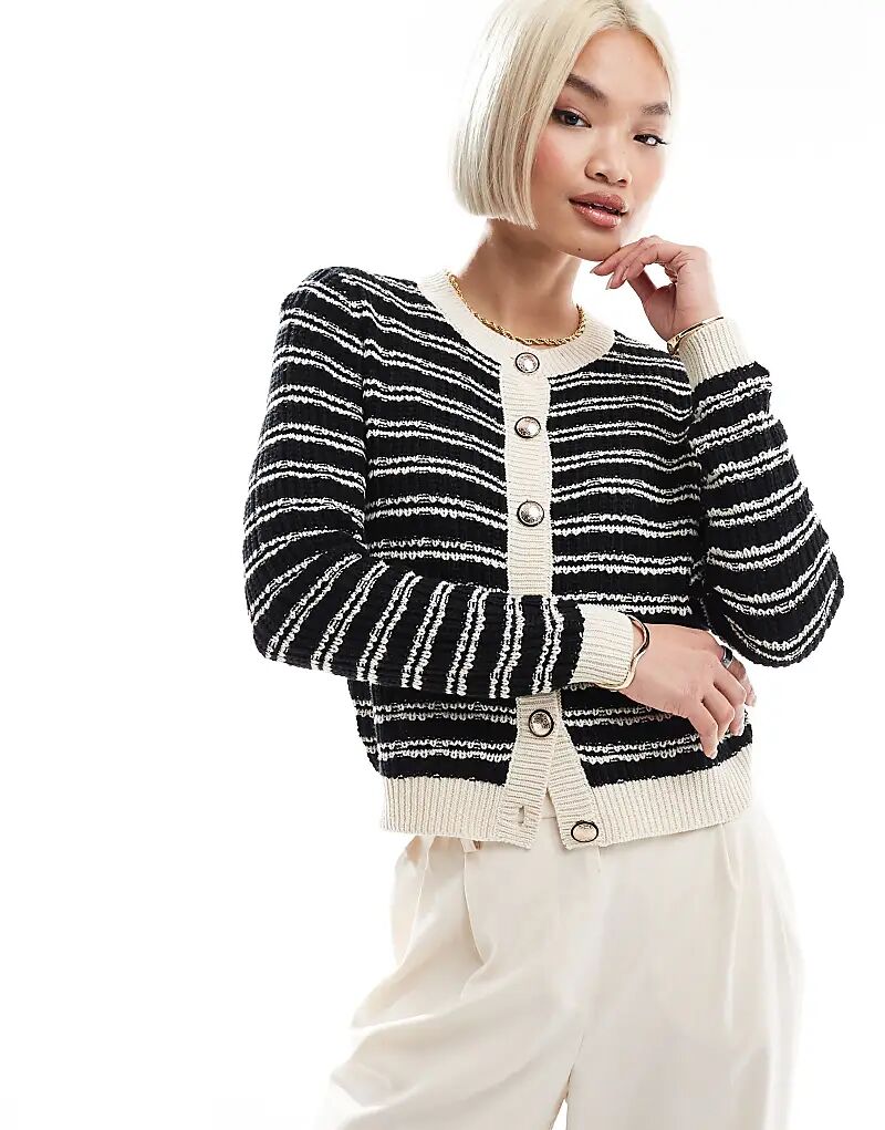 Кардиган с золотыми пуговицами в монополоску Vero Moda
Кардиган с золотыми пуговицами в монополоску Vero Moda