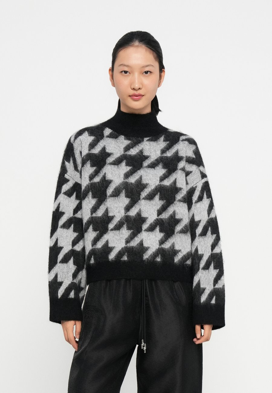 Джемпер HUGO SWAN, Black
Джемпер HUGO SWAN, Black