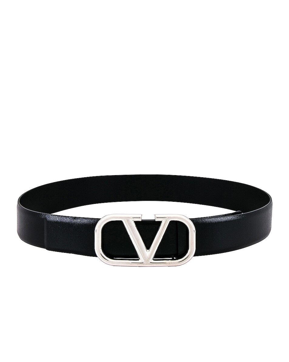 Ремень Valentino Garavani Valentino H.40 Buckle, неро
Ремень Valentino Garavani Valentino H.40 Buckle, неро