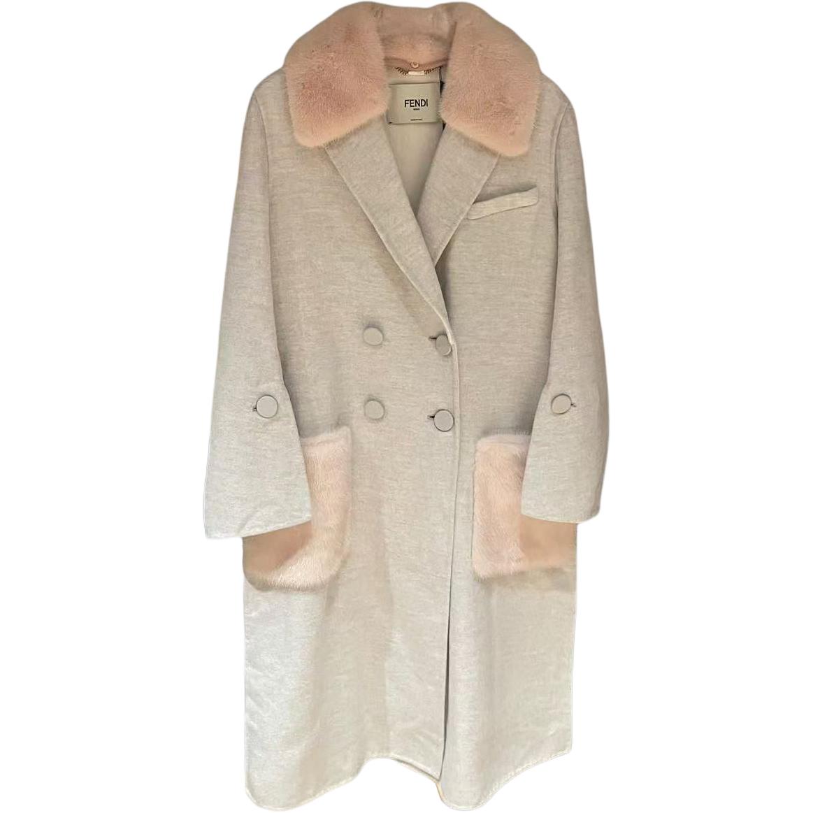 FENDI Серое розовое женское пальто, Gray Pink
FENDI Серое розовое женское пальто, Gray Pink