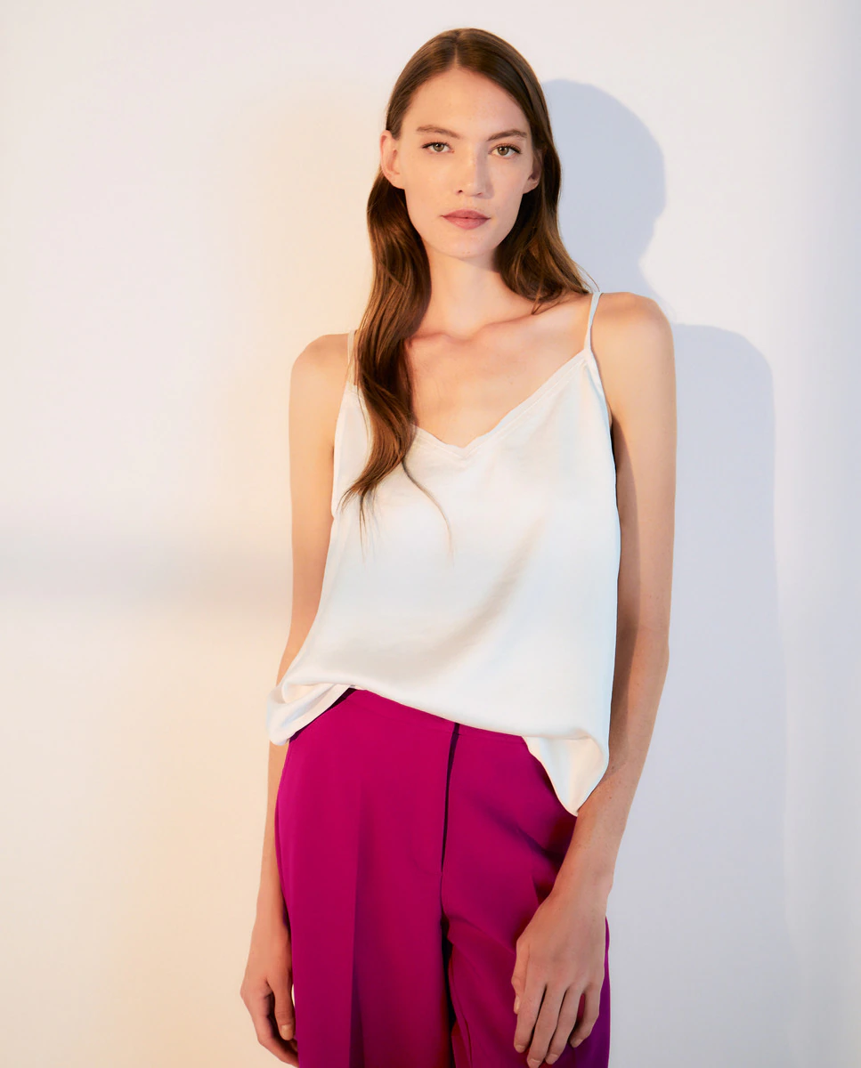 Атласная блузка для нижнего белья Woman El Corte Inglés, цвет 120 Crudo 
Атласная блузка для нижнего белья Woman El Corte Inglés, цвет 120 Crudo