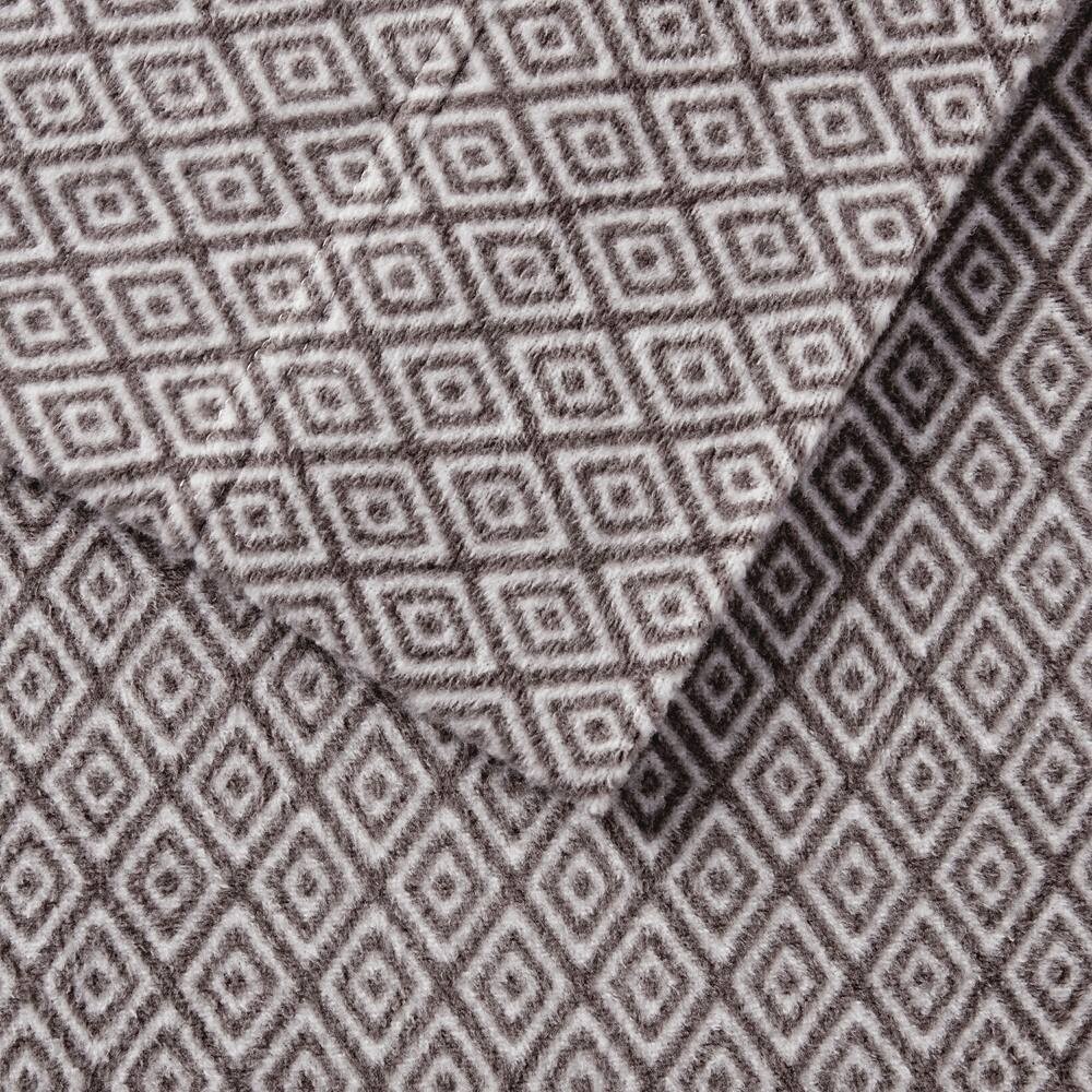Комплект ультрамягкого постельного белья из микрофлиса True North от Sleep Philosophy, цвет Gray Diamond
Комплект ультрамягкого постельного белья из микрофлиса True North от Sleep Philosophy, цвет Gray Diamond