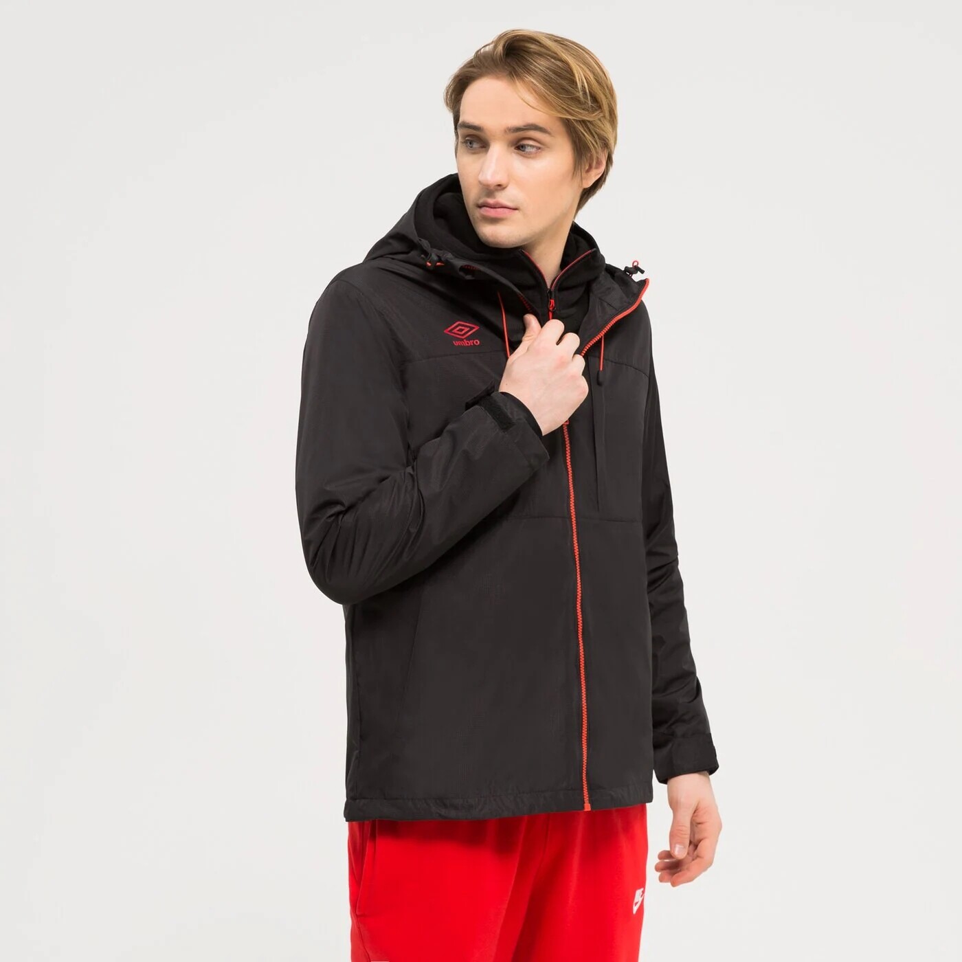 Куртка Umbro Gauro, черный
Куртка Umbro Gauro, черный