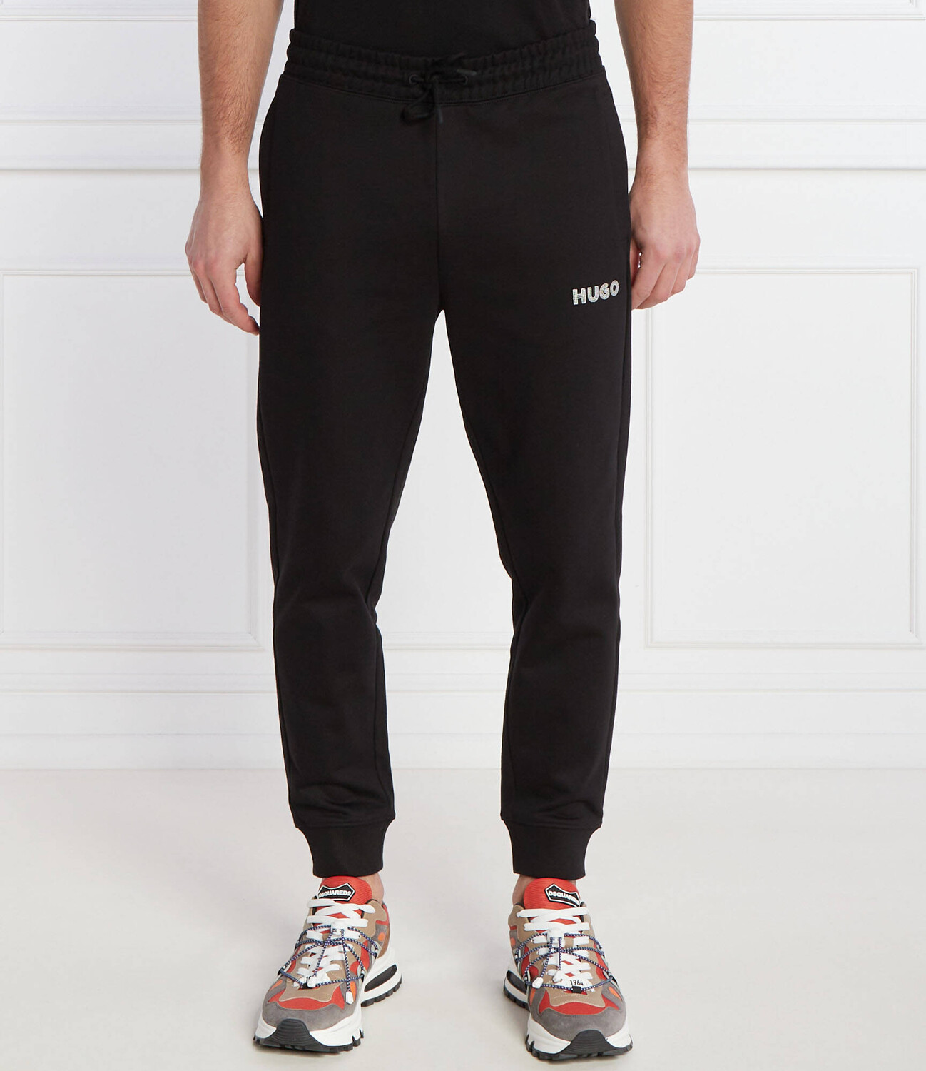 Спортивные брюки HUGO Drochers Regular Fit, черный
Спортивные брюки HUGO Drochers Regular Fit, черный