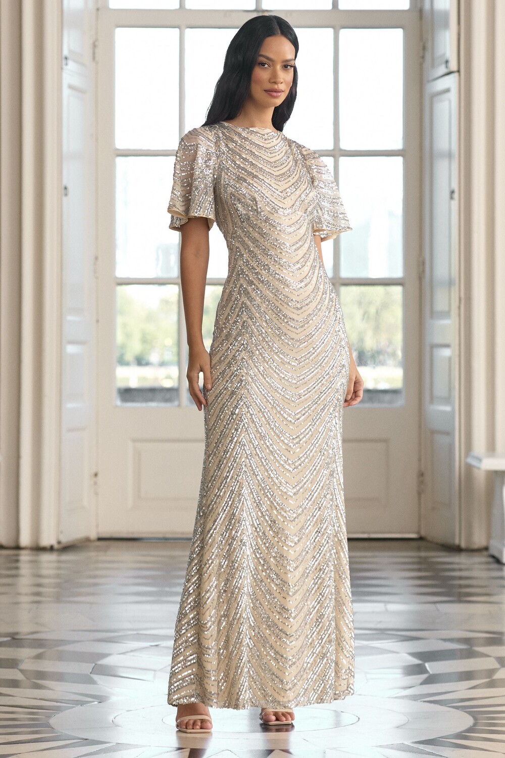 Двустороннее платье подружки невесты с драпированным вырезом и пайетками Lipsy, желтый
Двустороннее платье подружки невесты с драпированным вырезом и пайетками Lipsy, желтый