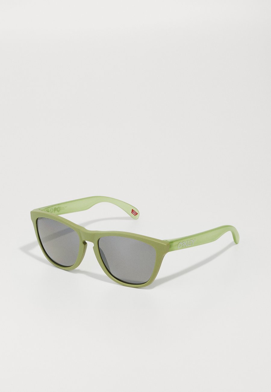 Солнцезащитные очки Oakley FROGSKINS UNISEX, Matte Fern/Green
Солнцезащитные очки Oakley FROGSKINS UNISEX, Matte Fern/Green