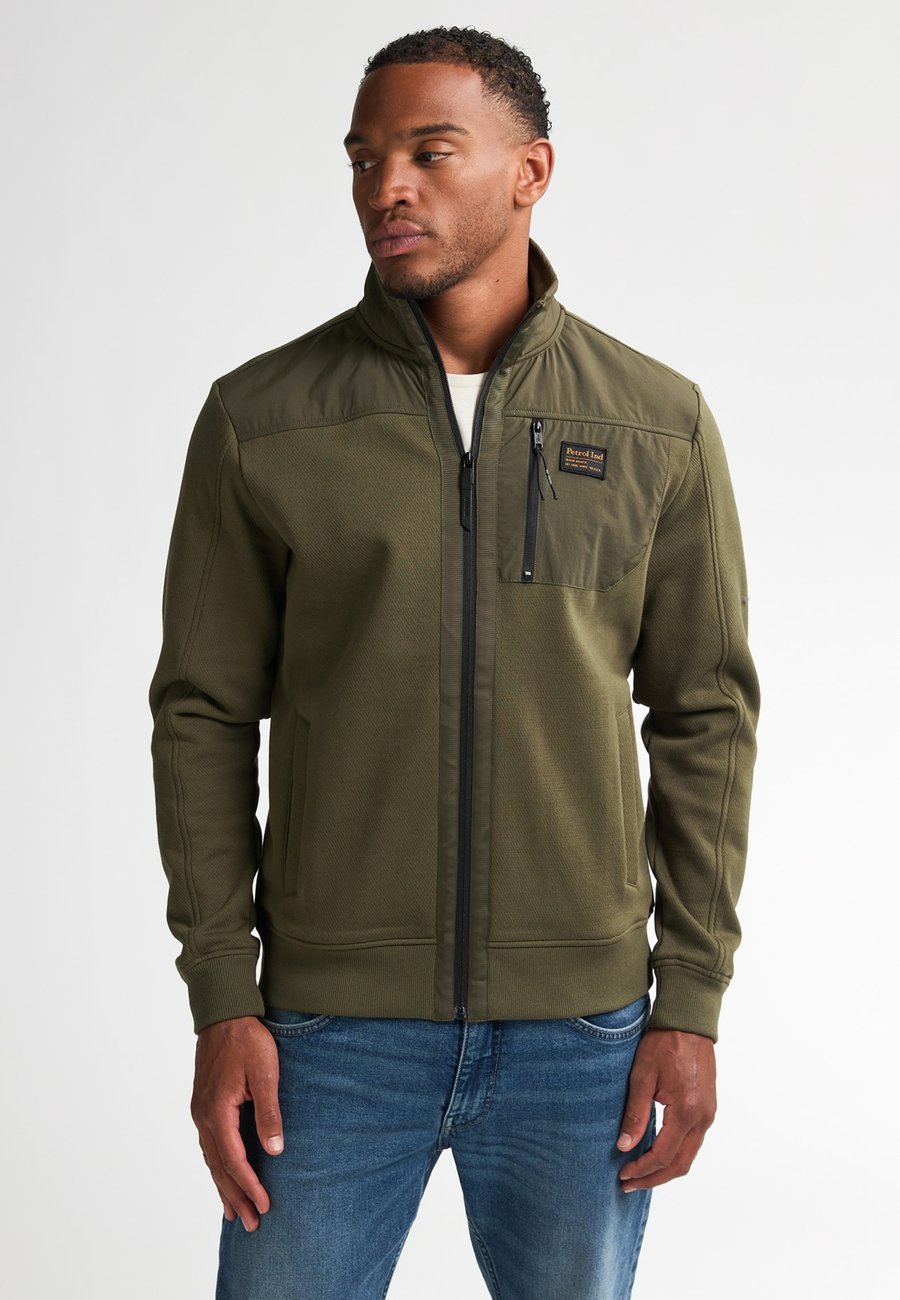 Толстовка Petrol Industries PLATTEVILLE, Army Green/Green
Толстовка Petrol Industries PLATTEVILLE, Army Green/Green