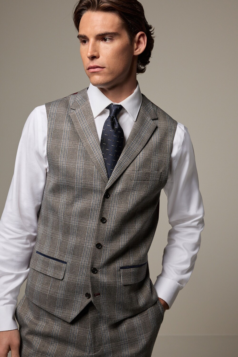 Жилет в клетку с отделкой Next, нейтральный
Жилет в клетку с отделкой Next, нейтральный