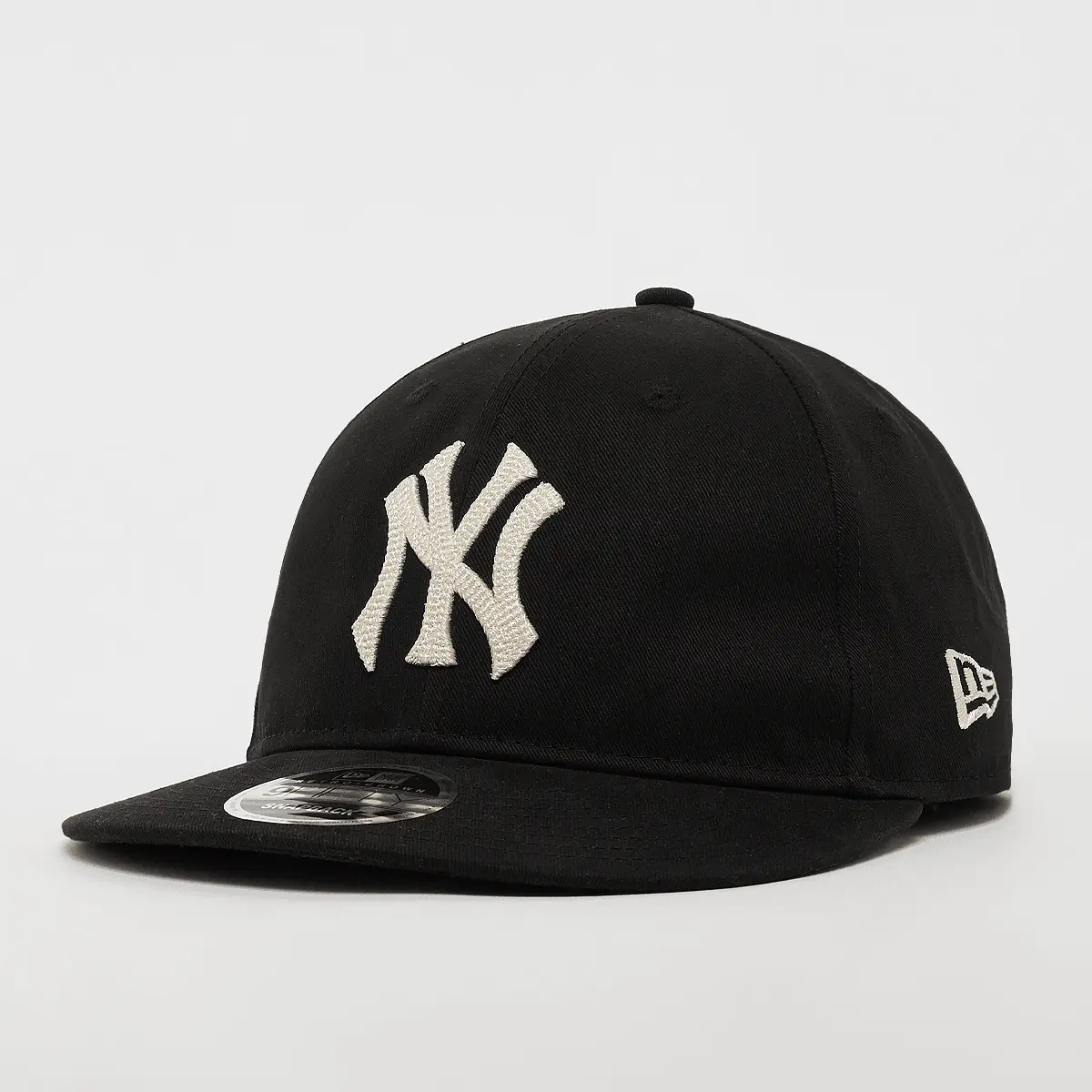 Бейсболка New Era 9Fifty RCPC Raised From Concrete Side Hit MLB New York Yankees, черный
Бейсболка New Era 9Fifty RCPC Raised From Concrete Side Hit MLB New York Yankees, черный