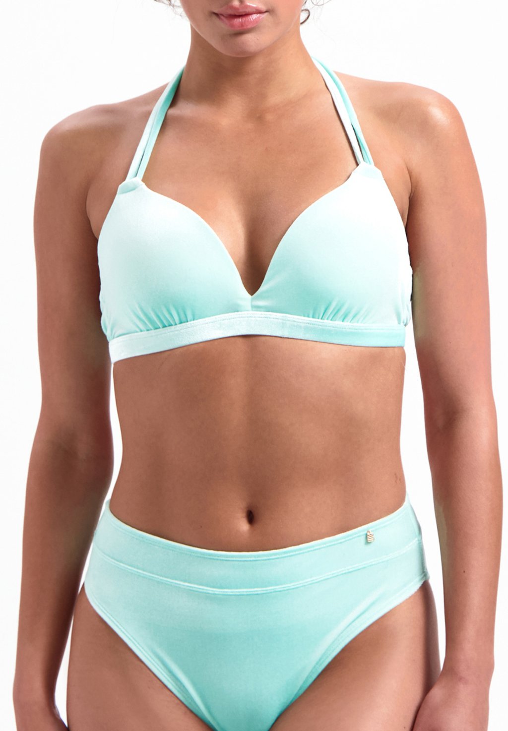 Верх бикини HALTER Beachlife, светло-голубой
Верх бикини HALTER Beachlife, светло-голубой