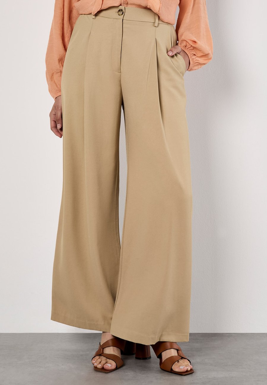 Брюки Apricot TAILORED WIDE, Stone
Брюки Apricot TAILORED WIDE, Stone