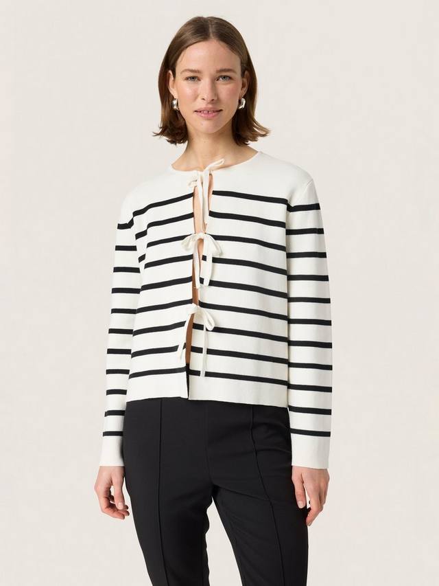 Хлопковый кардиган Haven в полоску Soaked In Luxury
Хлопковый кардиган Haven в полоску Soaked In Luxury