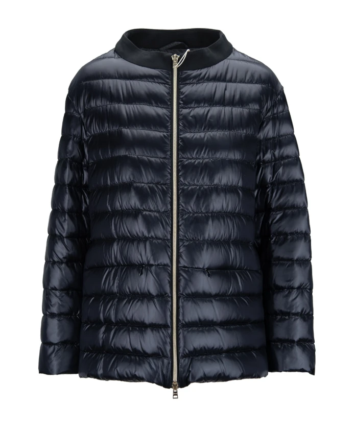 Короткая пуховая куртка на молнии Herno, черный
Короткая пуховая куртка на молнии Herno, черный