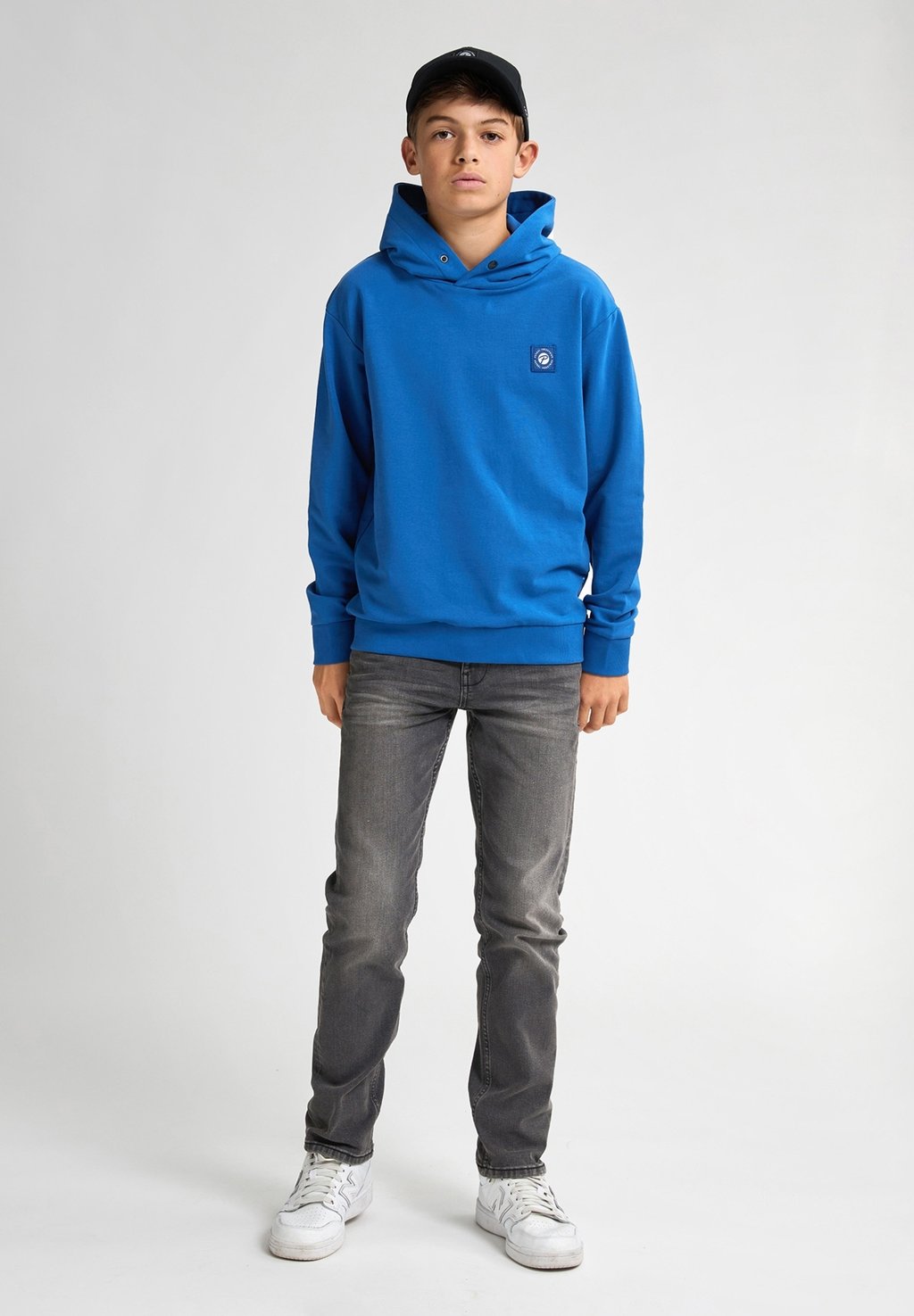 Толстовка с капюшоном TROPICAL Petrol Industries, цвет Imperial Blue
Толстовка с капюшоном TROPICAL Petrol Industries, цвет Imperial Blue