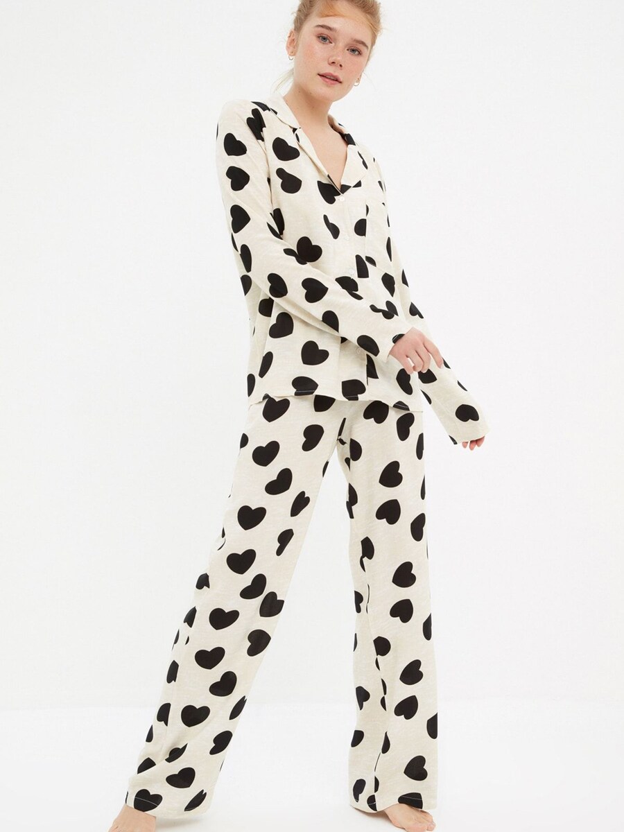 Пижама Trendyol, экрю
Пижама Trendyol, экрю