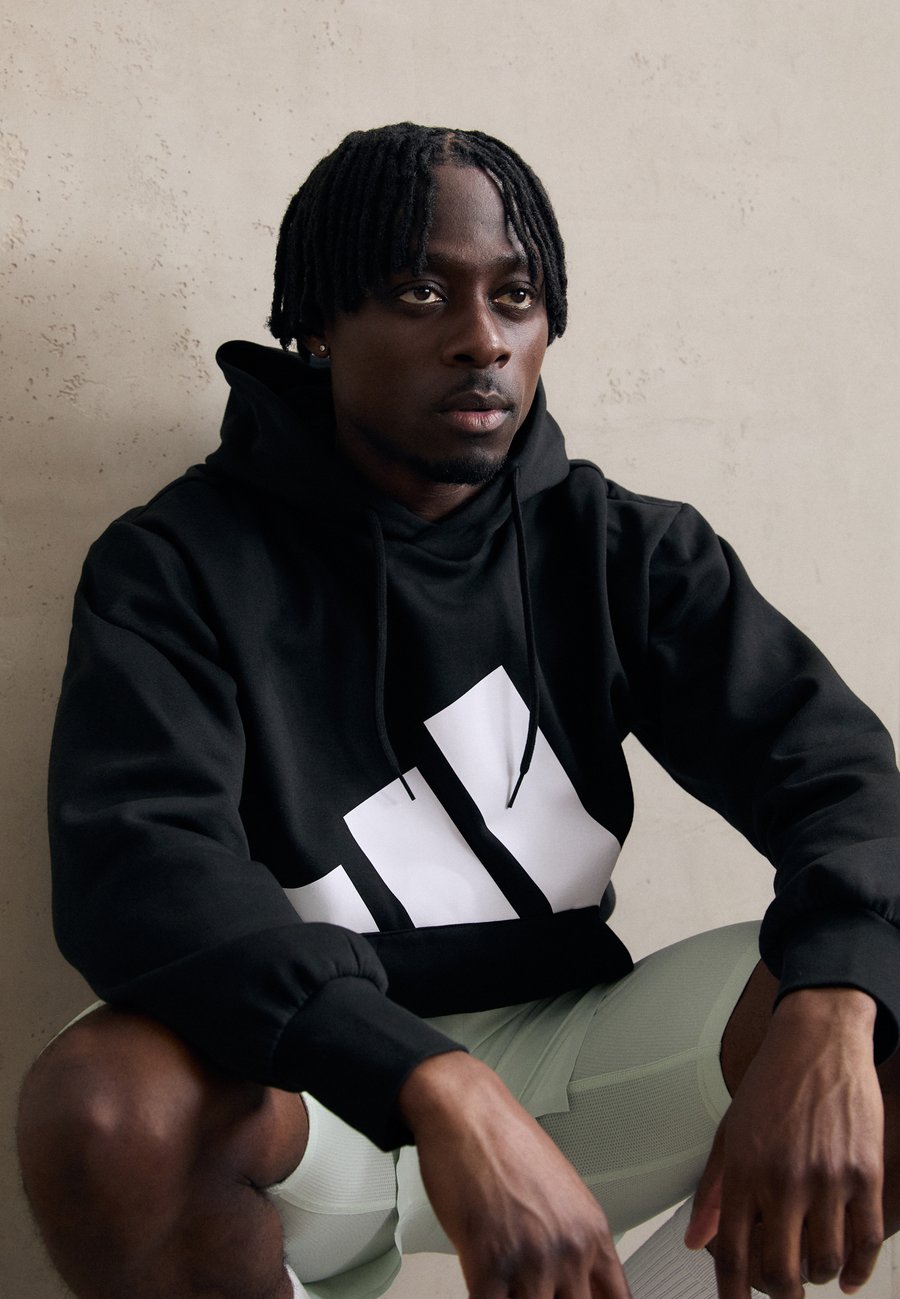 Худи Adidas Sportswear ESSENTIALS BIG LOGO, Black/White/Black
Худи Adidas Sportswear ESSENTIALS BIG LOGO, Black/White/Black