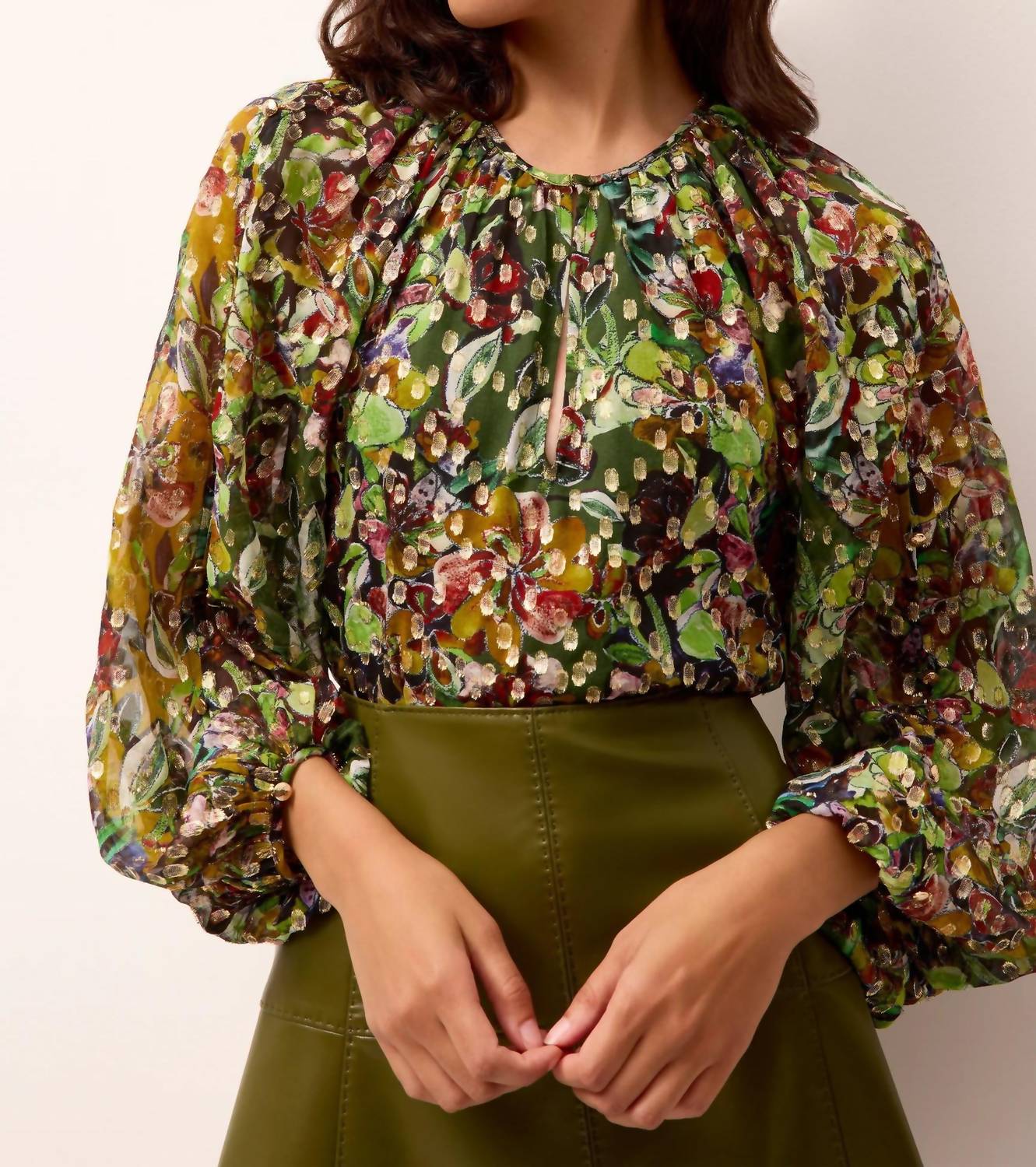 Топ Arabella с металлизированным жаккардовым узором в горошек Marie Oliver, metallic jacquard dot
Топ Arabella с металлизированным жаккардовым узором в горошек Marie Oliver, metallic jacquard dot