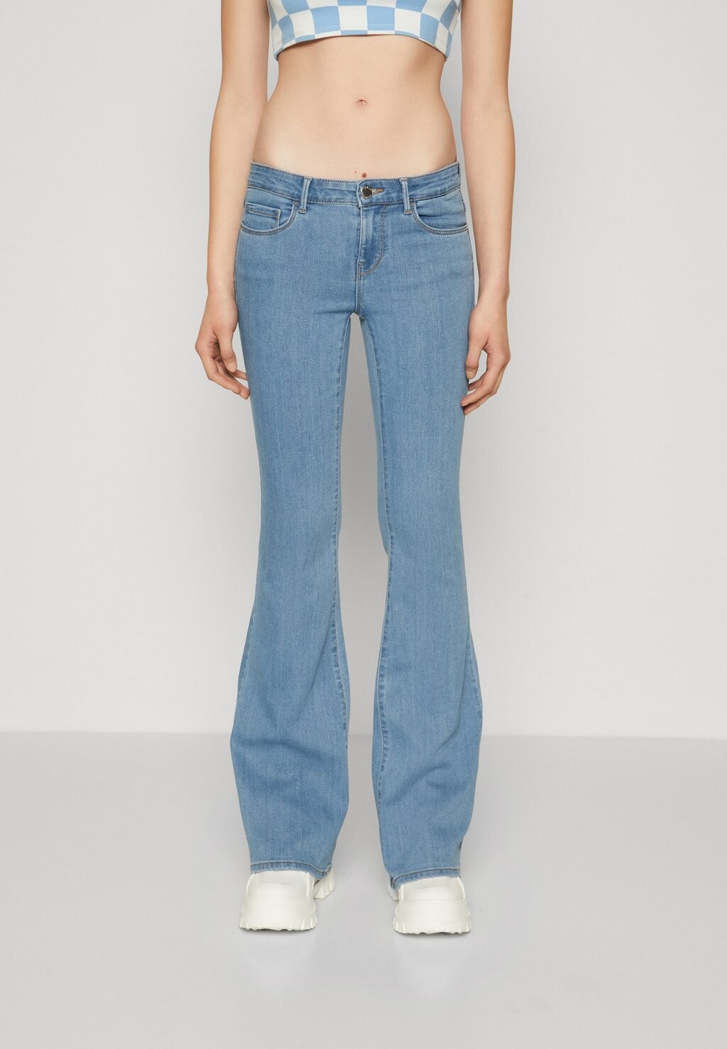 Джинсы-клеш Onlhella Low Retro ONLY, цвет light blue denim
Джинсы-клеш Onlhella Low Retro ONLY, цвет light blue denim