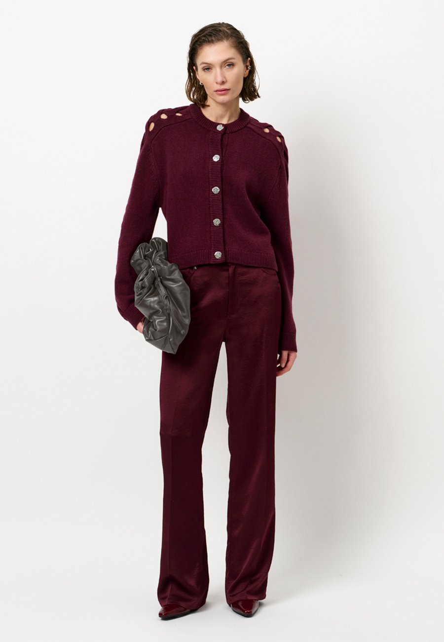 Брюки Dante6 JULES CREASED, Red/Bordeaux
Брюки Dante6 JULES CREASED, Red/Bordeaux