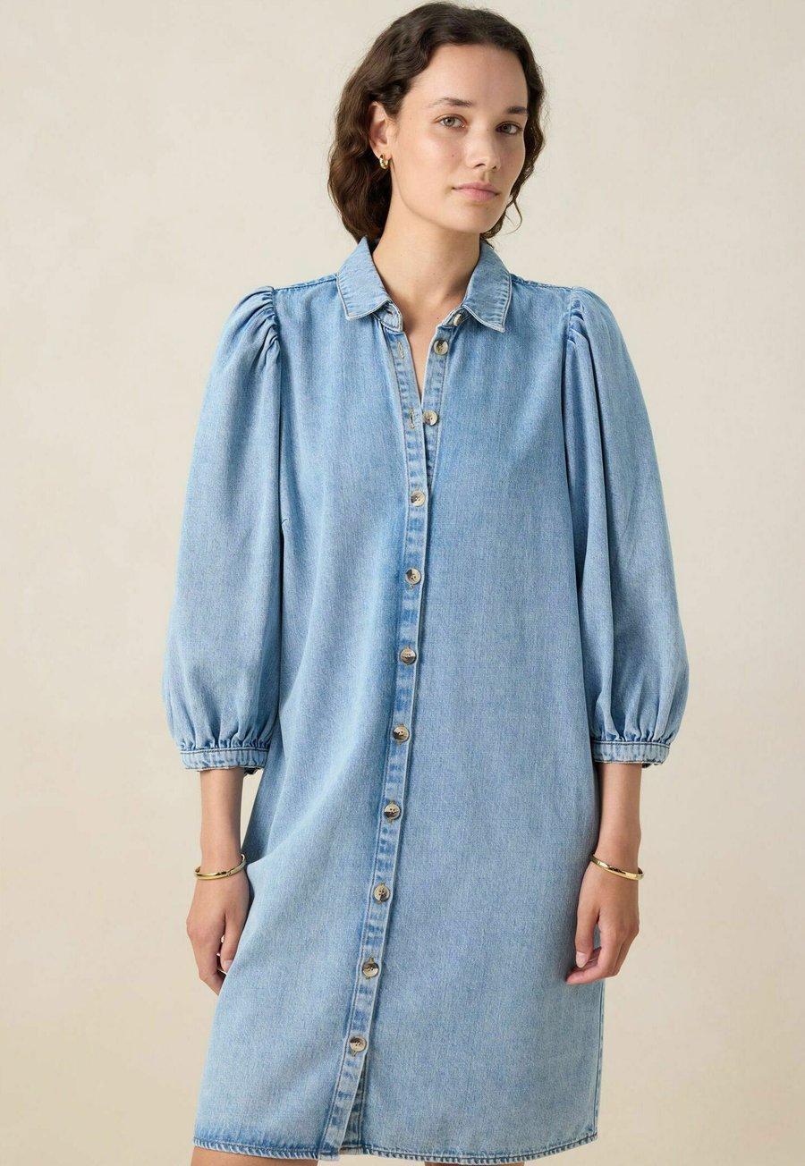 Платье Sissy-Boy Denim dress, Blau/Blue
Платье Sissy-Boy Denim dress, Blau/Blue