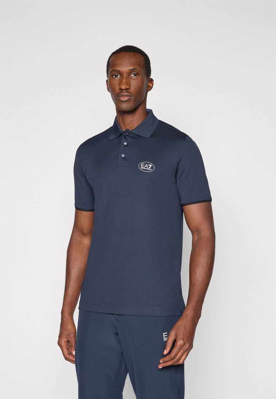 Поло EA7 Emporio Armani GOLF PRO COLLAR, Blue
Поло EA7 Emporio Armani GOLF PRO COLLAR, Blue