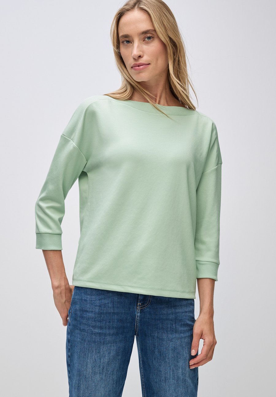 Топ Street One MIT U-BOOT-AUSSCHNITT, Grün/Light Green
Топ Street One MIT U-BOOT-AUSSCHNITT, Grün/Light Green