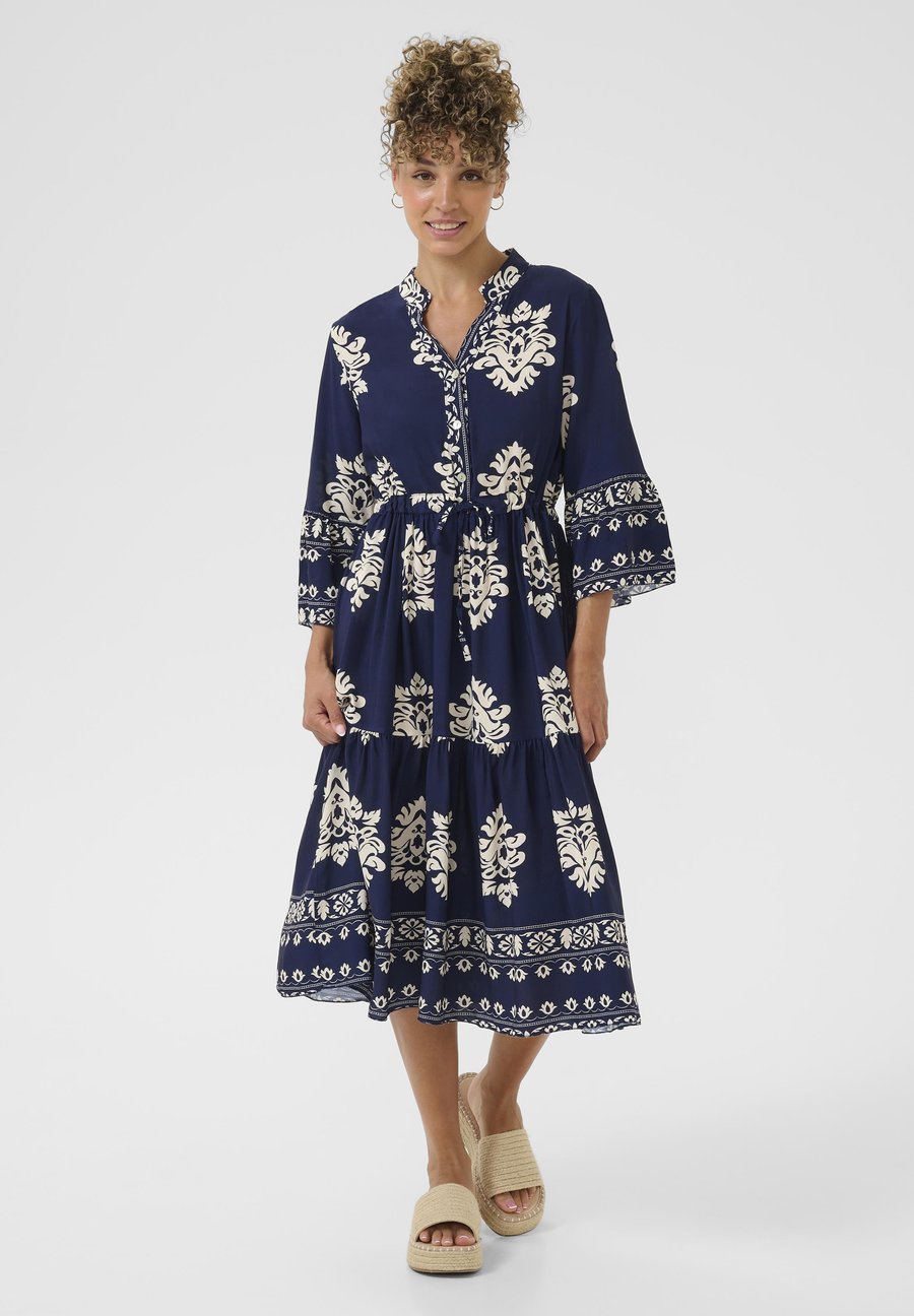 Платье Cream KOREN, Navy Pattern/Dark Blue
Платье Cream KOREN, Navy Pattern/Dark Blue