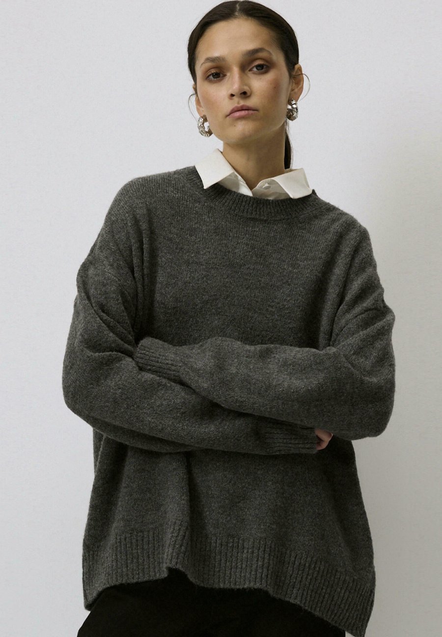 Джемпер Touché Privé Jumper, Grey/Mottled Grey
Джемпер Touché Privé Jumper, Grey/Mottled Grey