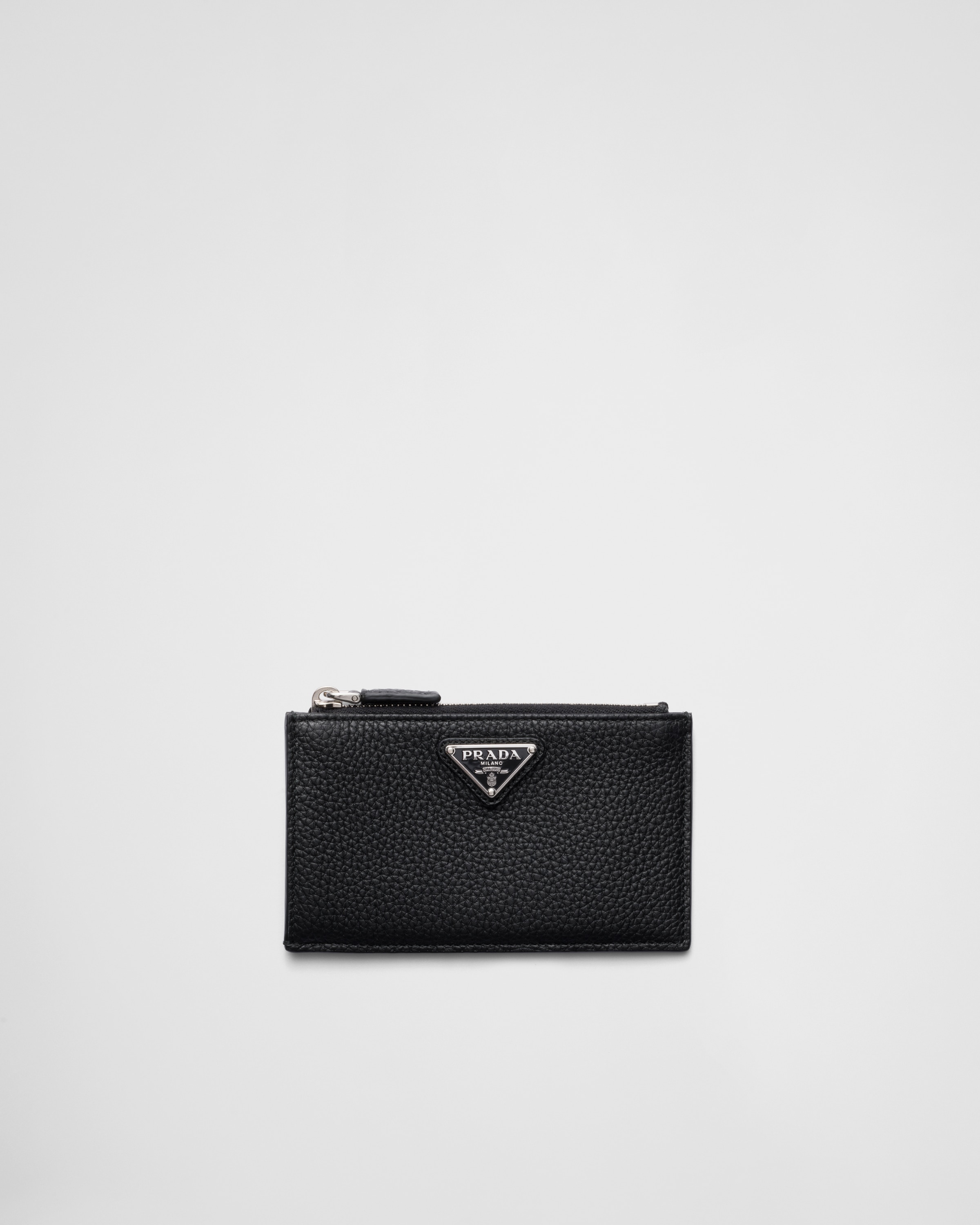 Кожаный кардхолдер на молнии Prada, черный
Кожаный кардхолдер на молнии Prada, черный