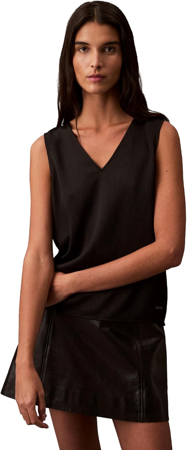 Женская майка-топ с V-образным вырезом от Calvin Klein Jeans, Black
Женская майка-топ с V-образным вырезом от Calvin Klein Jeans, Black