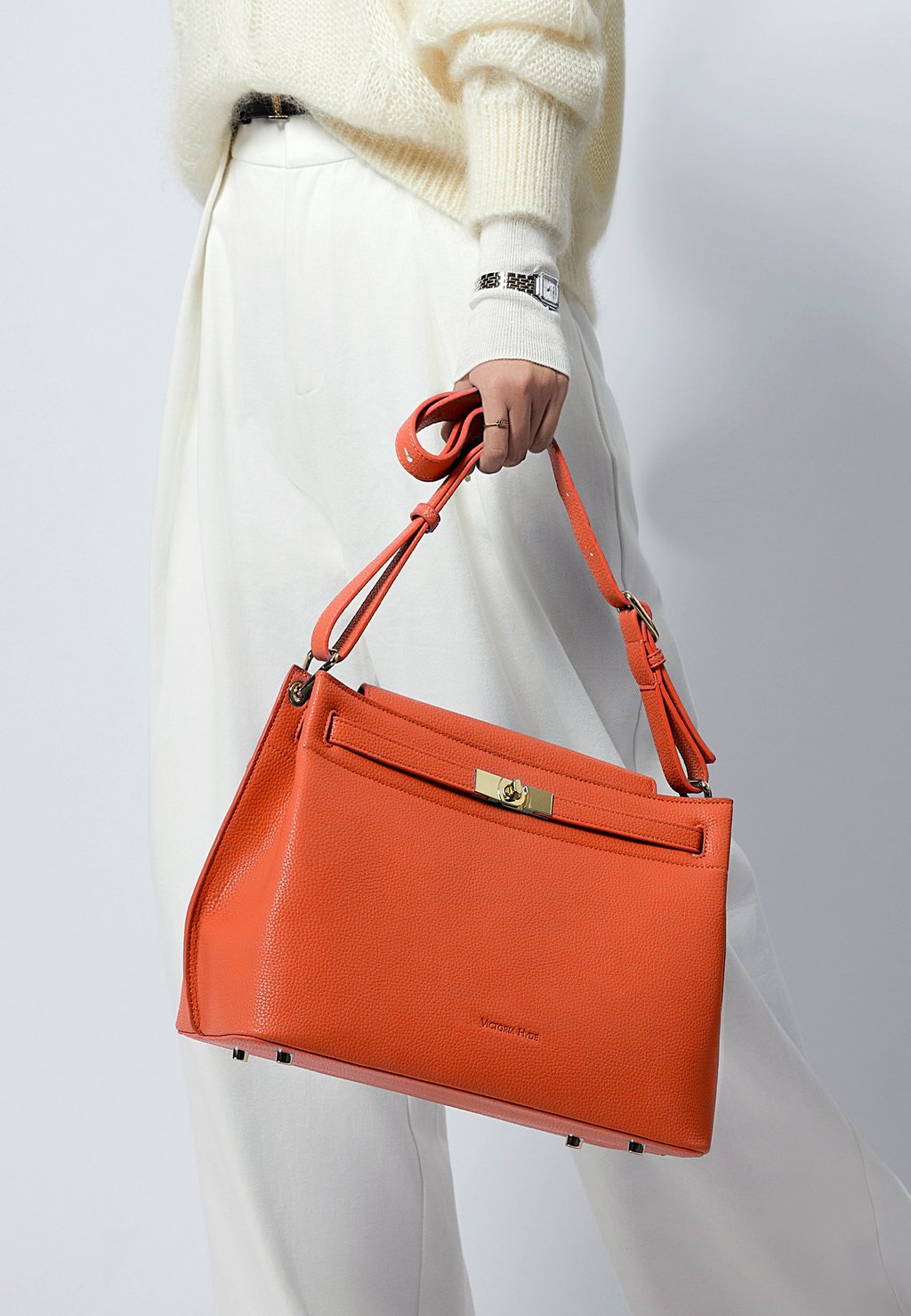 Сумка через плечо ALLA Victoria Hyde, оранжевый
Сумка через плечо ALLA Victoria Hyde, оранжевый