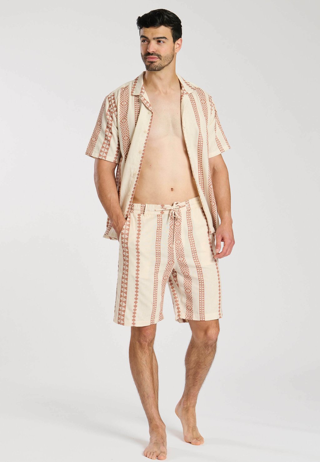 Шорты STRIPE South Beach, оранжевый
Шорты STRIPE South Beach, оранжевый