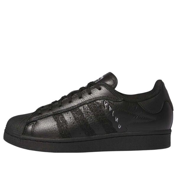 Кроссовки x unity superstar adv 'core black silver metallic' Adidas, черный
Кроссовки x unity superstar adv 'core black silver metallic' Adidas, черный