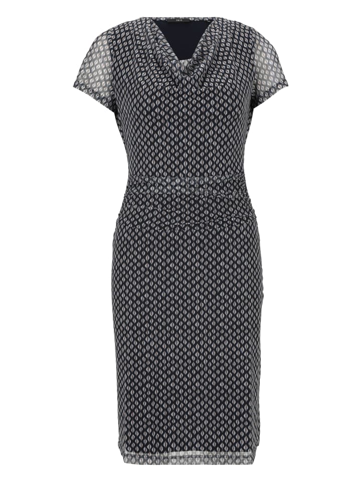 Короткое платье Zero , цвет bluecream 
Короткое платье Zero , цвет bluecream