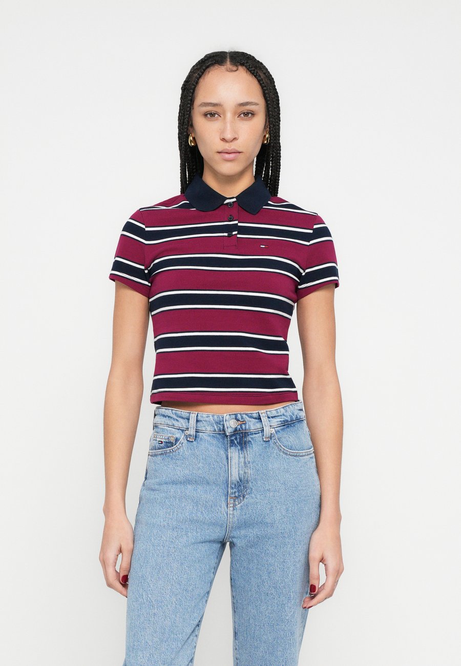 Поло Tommy Jeans SLIM ESSENTIAL, Lavish Cerise/Red
Поло Tommy Jeans SLIM ESSENTIAL, Lavish Cerise/Red