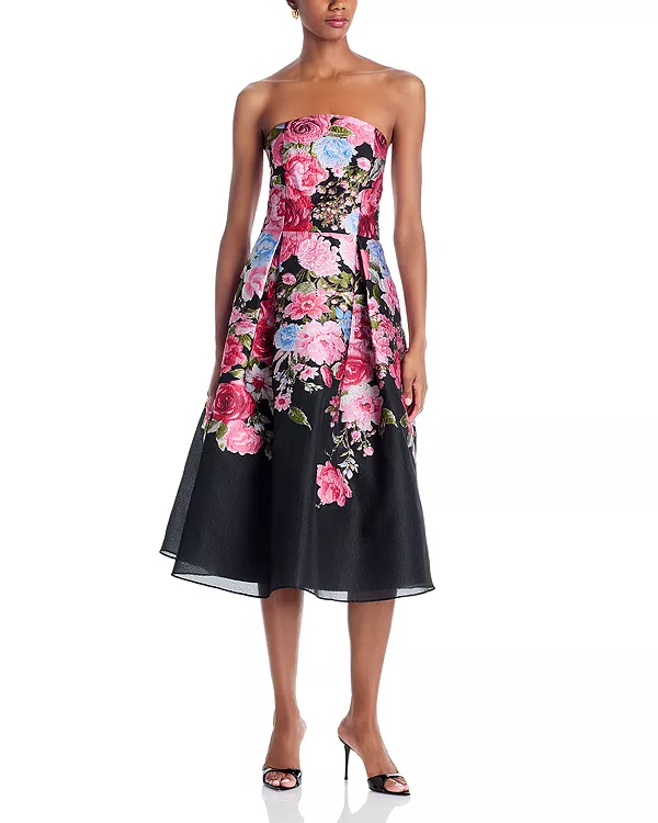 Платье без бретелей из парчи Eliza J, мультиколор
Платье без бретелей из парчи Eliza J, мультиколор