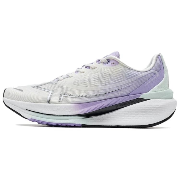 Кроссовки женские с низким верхом белые/фиолетовые Xtep
Кроссовки женские с низким верхом белые/фиолетовые Xtep