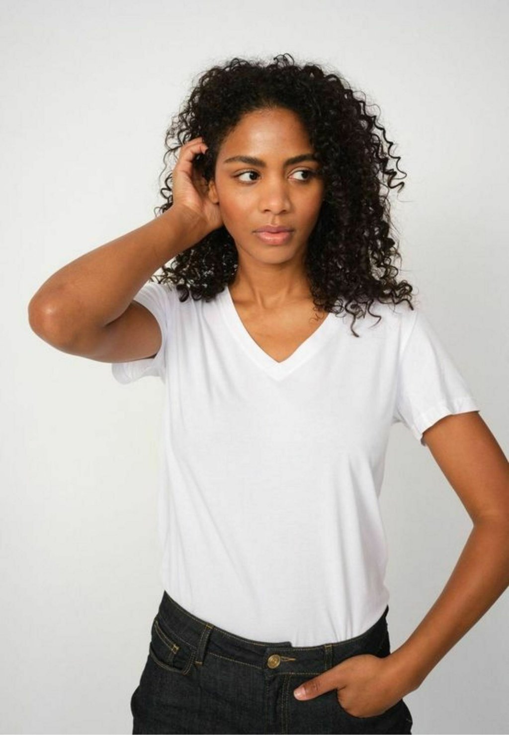 Футболка с принтом MMDALA V-SS Mos Mosh, белый
Футболка с принтом MMDALA V-SS Mos Mosh, белый