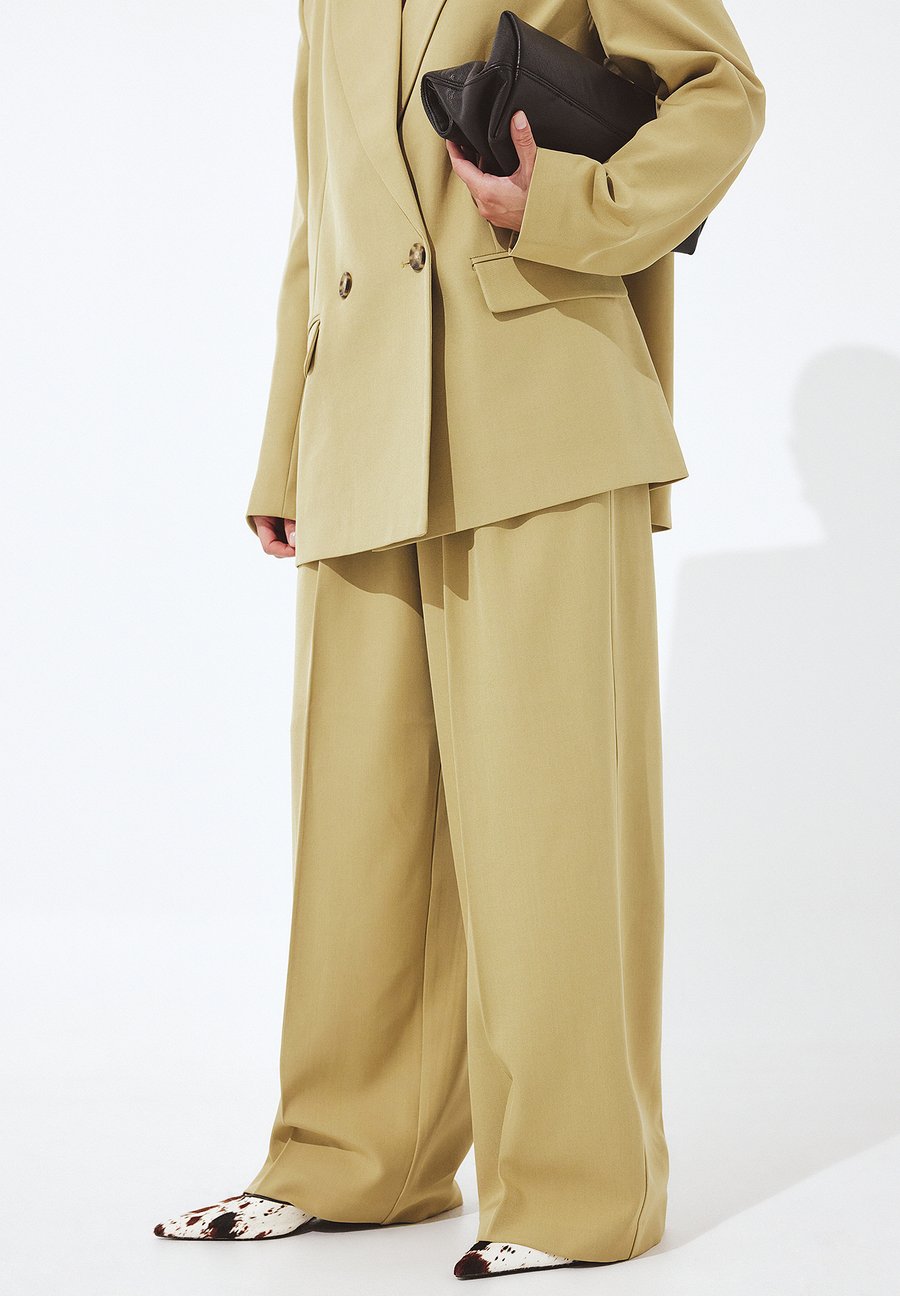 Брюки NA-KD PLEATED WIDE LEG , Kakhi Green/Khaki
Брюки NA-KD PLEATED WIDE LEG , Kakhi Green/Khaki