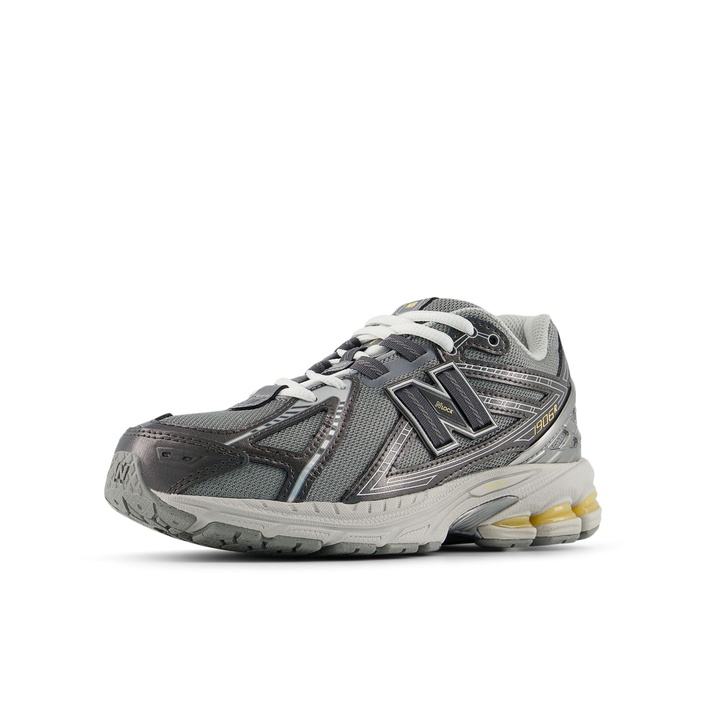 New balance Кроссовки '1906' в цвете Anthracite, Dark Grey
New balance Кроссовки '1906' в цвете Anthracite, Dark Grey