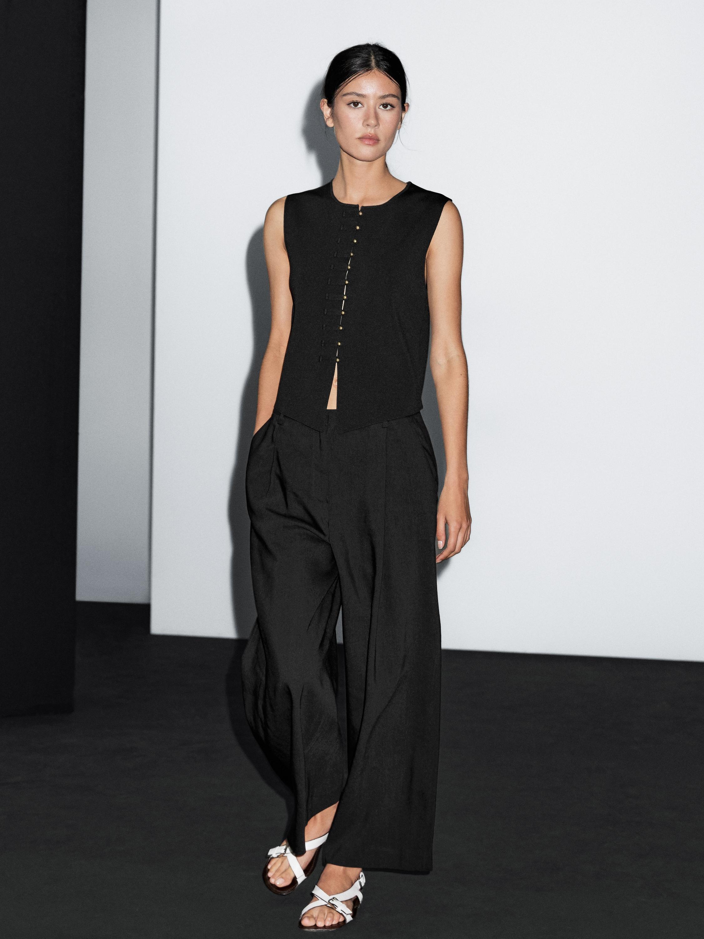 Вязаный жилет с пуговицами Massimo Dutti, черный
Вязаный жилет с пуговицами Massimo Dutti, черный