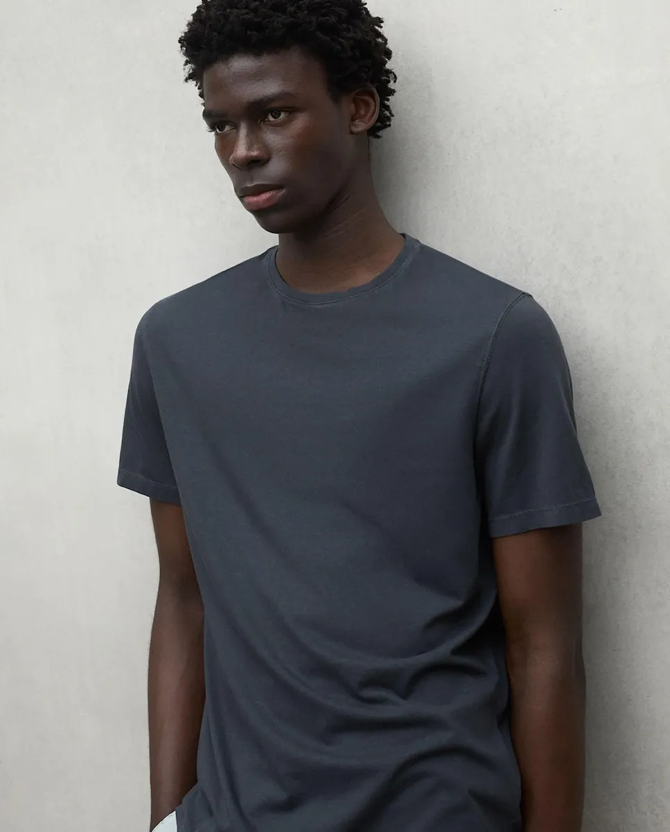 Мужская футболка с коротким рукавом и принтом на спине Ecoalf, темно-серый
Мужская футболка с коротким рукавом и принтом на спине Ecoalf, темно-серый