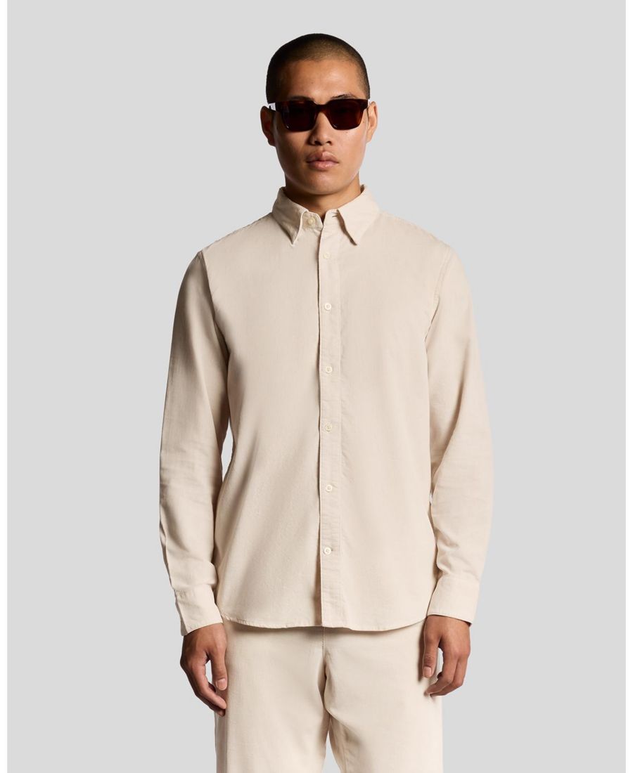Мужская рубашка с длинными рукавами из микровельвета Lyle & Scott, Putty
Мужская рубашка с длинными рукавами из микровельвета Lyle & Scott, Putty