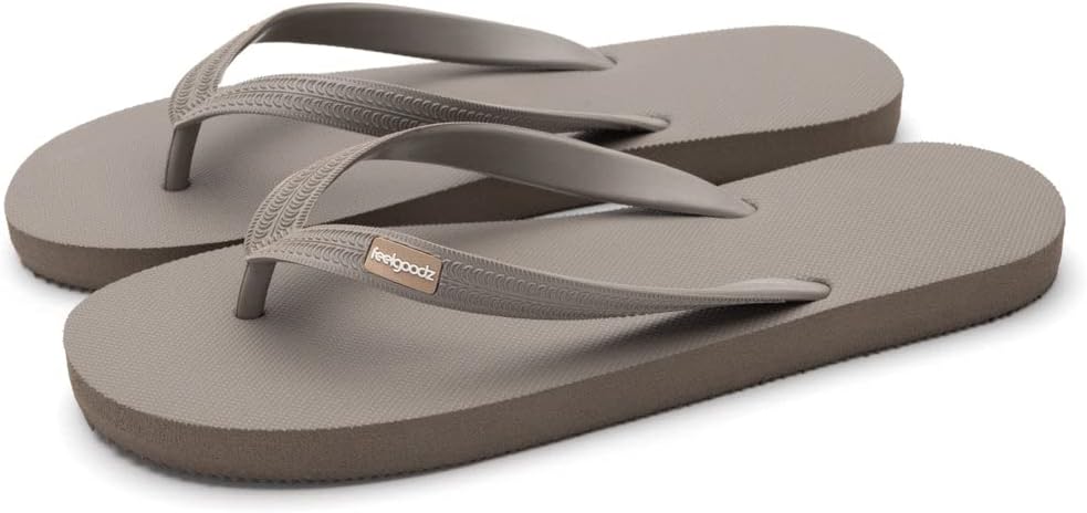 Мужские классические резиновые шлепанцы Feelgoodz - водонепроницаемые, 100 натуральный резина и полностью веганские сандалии, сертифицированные по стандарту справедливой торговли, экологически чистые и ремесленно изготовленные, бежевый/хаки
Мужские классические резиновые шлепанцы Feelgoodz - водонепроницаемые, 100 натуральный резина и полностью веганские сандалии, сертифицированные по стандарту справедливой торговли, экологически чистые и ремесленно изготовленные, бежевый/хаки