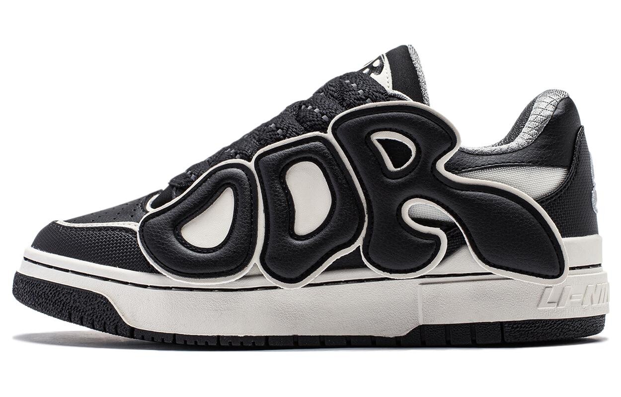 Баскетбольные кроссовки женские с низким верхом Lining
Баскетбольные кроссовки женские с низким верхом Lining