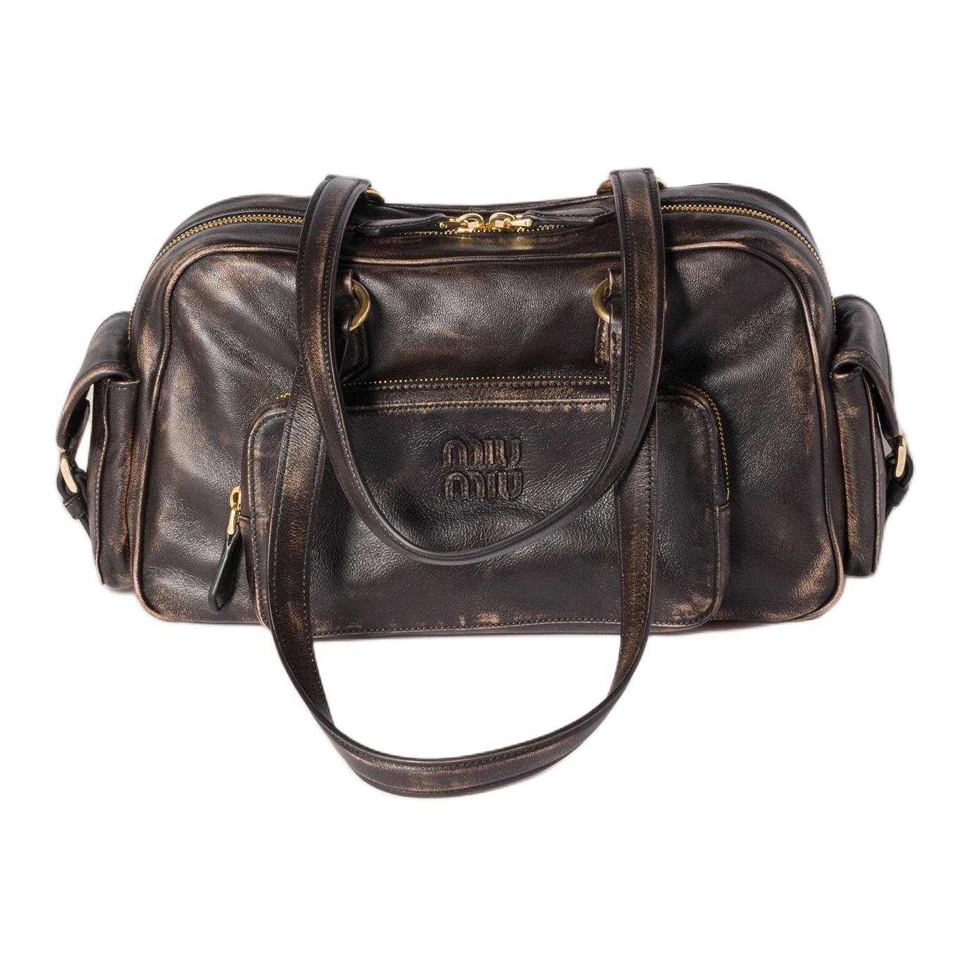 MIU MIU Мужская сумка из ягненка кофейного цвета
MIU MIU Мужская сумка из ягненка кофейного цвета