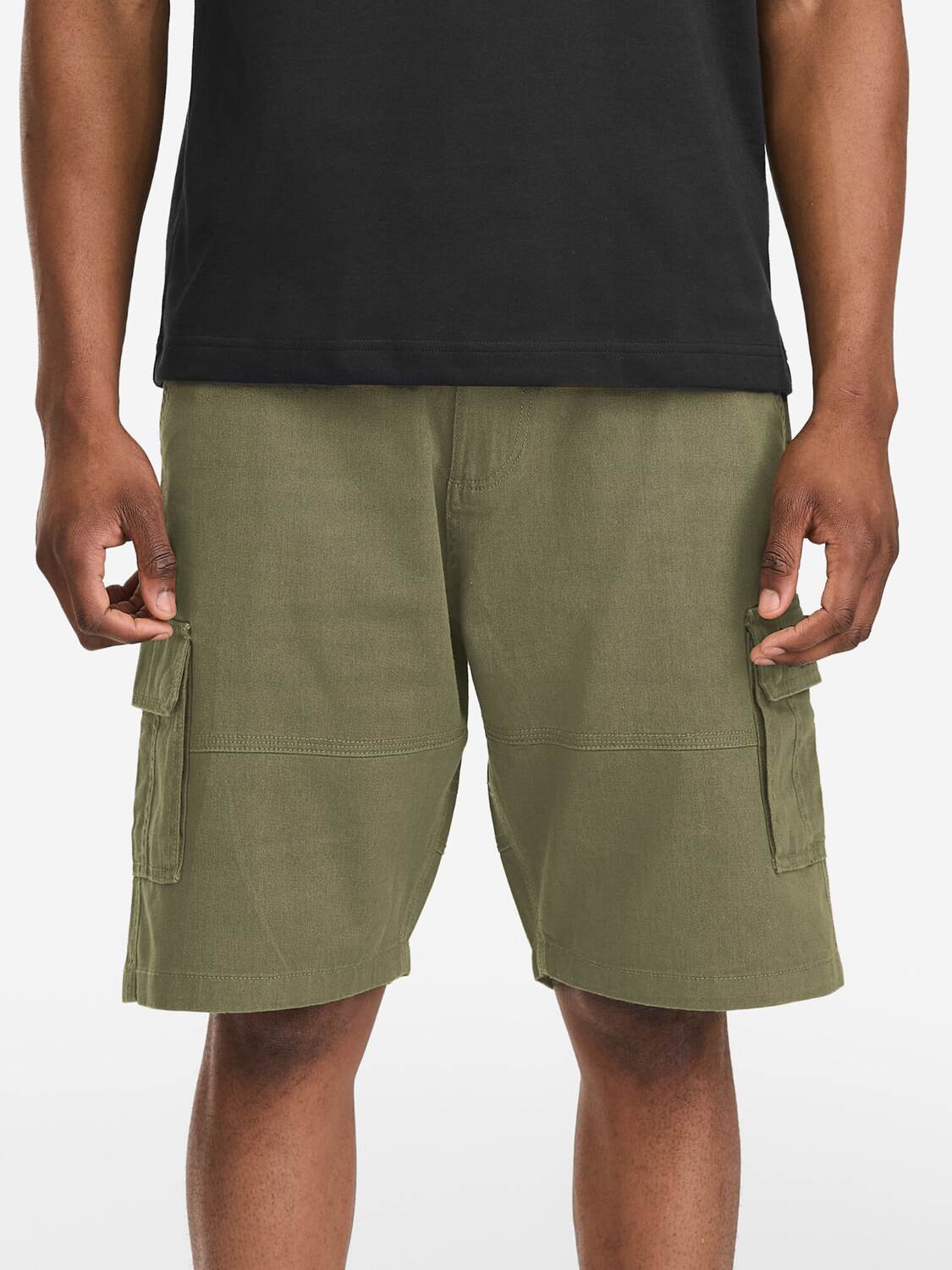 LONSDALE Оливковые карго-шорты 'Balrath' Regular
LONSDALE Оливковые карго-шорты 'Balrath' Regular