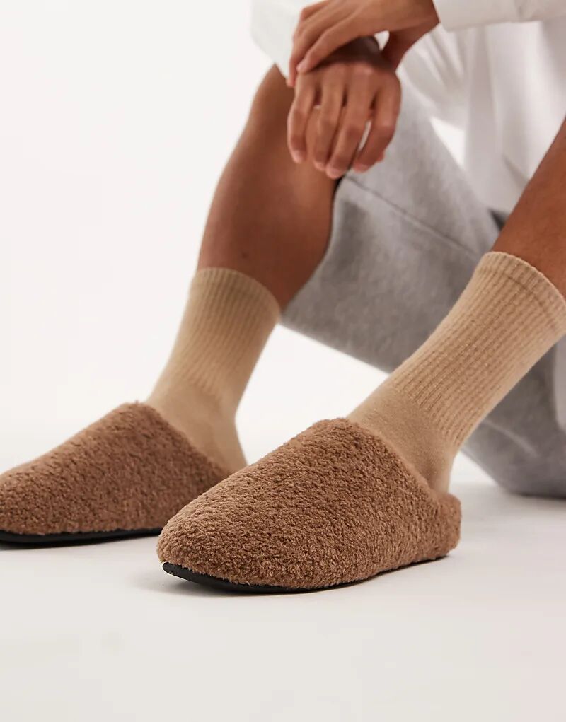 Мюли-тапочки ASOS DESIGN из коричневой кожи
Мюли-тапочки ASOS DESIGN из коричневой кожи