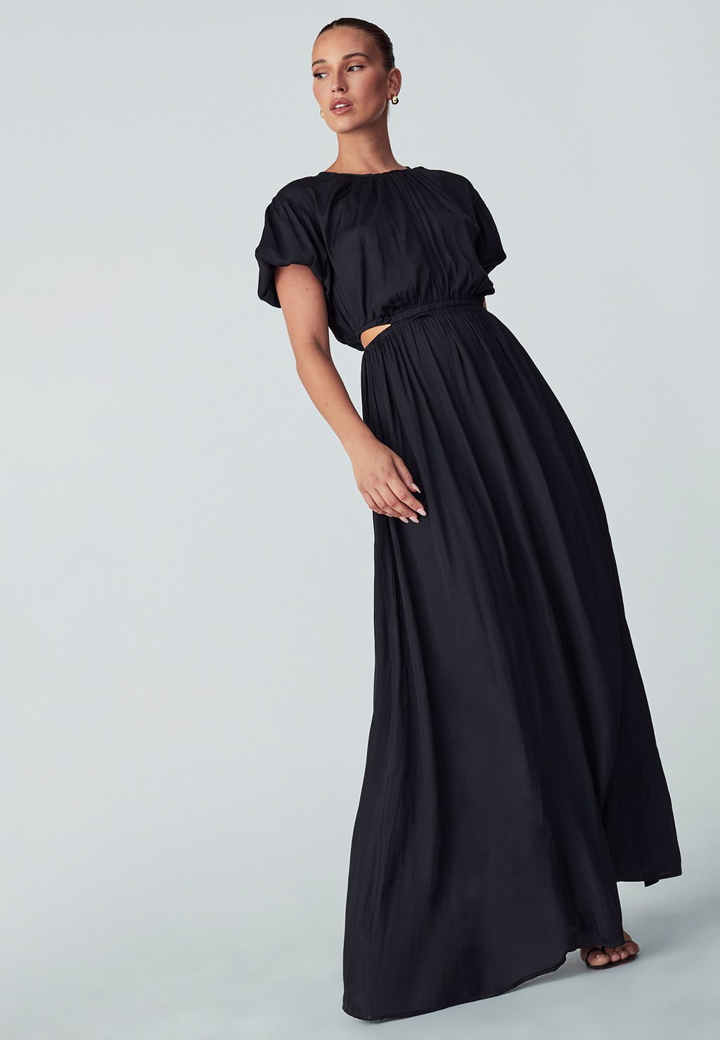 Платье макси WILLA, черный
Платье макси WILLA, черный