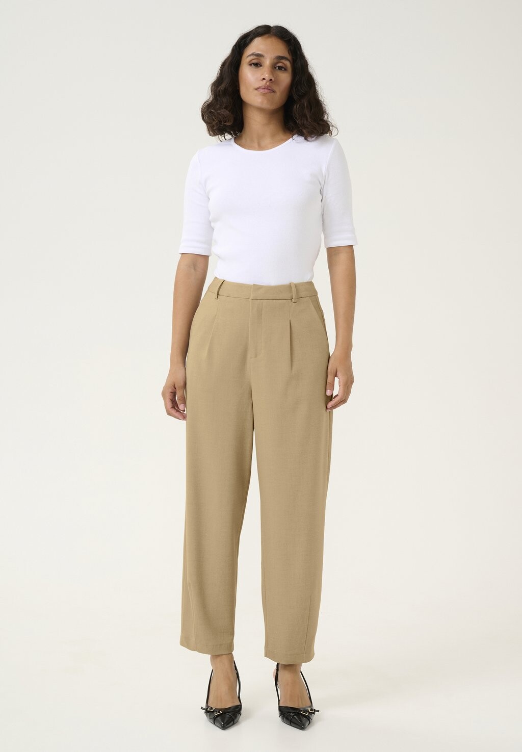 Тканевые брюки MERLE Kaffe, коричневый
Тканевые брюки MERLE Kaffe, коричневый